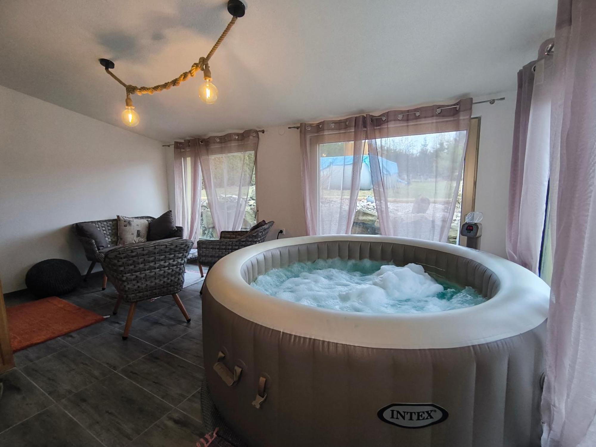 Holiday Home U Lubose Trhove Sviny ภายนอก รูปภาพ